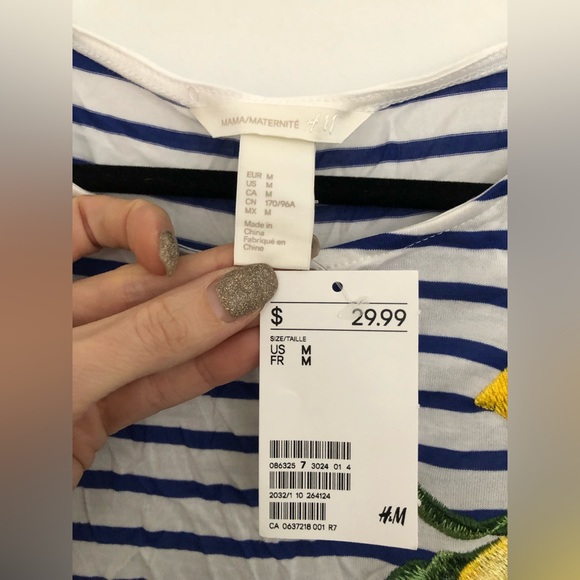 H&M Maternity blue stripped T-shirt - Picture 4 of 4